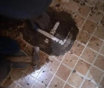 墨竹工卡卫生间漏水维修公司为您分享下卫生间渗水如何处理及注意事项